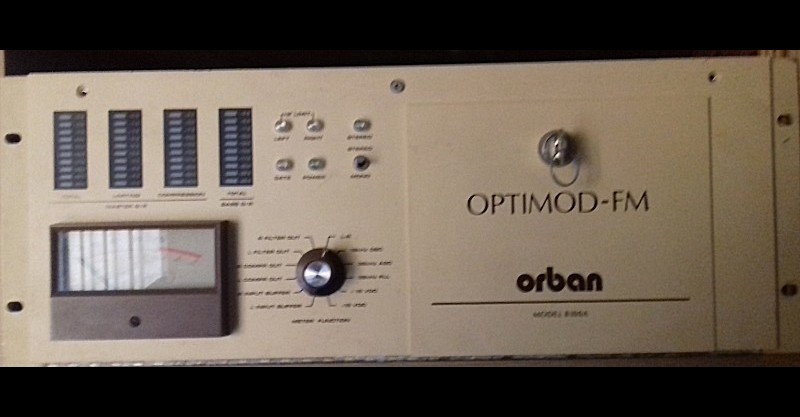 Orban 8100 modulační procesor 1200 EUR